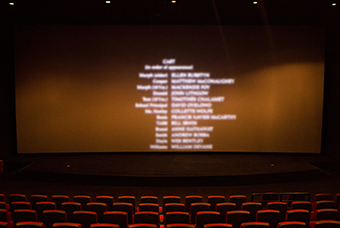 凯发k8官网国际党委组织召开《长津湖》观影活动